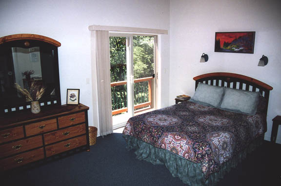 Falcon's Nest Bedroom 1